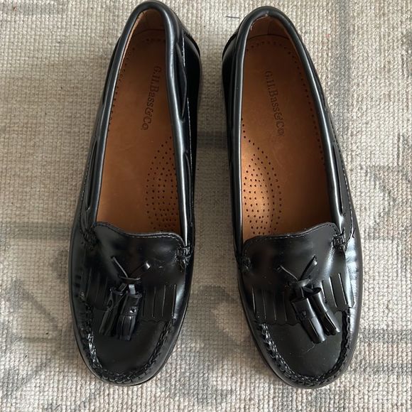GH Bass Esther Weejuns Penny Loafers with Tassle - Size 5.5 M - Picture 3 of 5